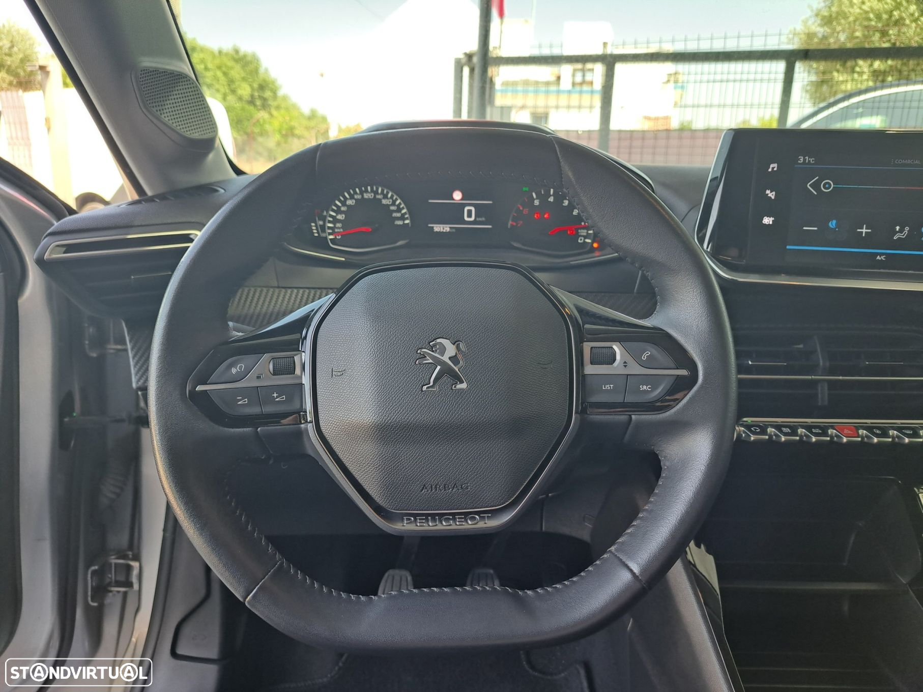 Peugeot 208 - 9