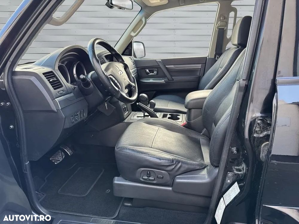 Mitsubishi Pajero 3.2 DI-D Automatik Edition 25 - 4