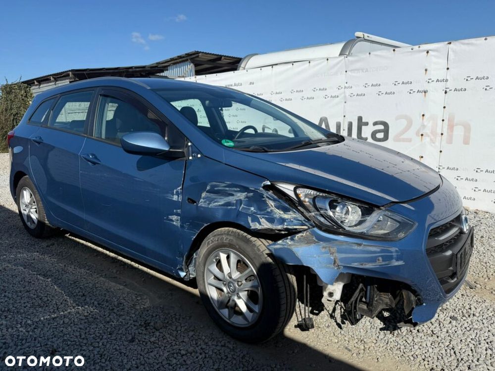 Hyundai i30 1.6 Classic - 12