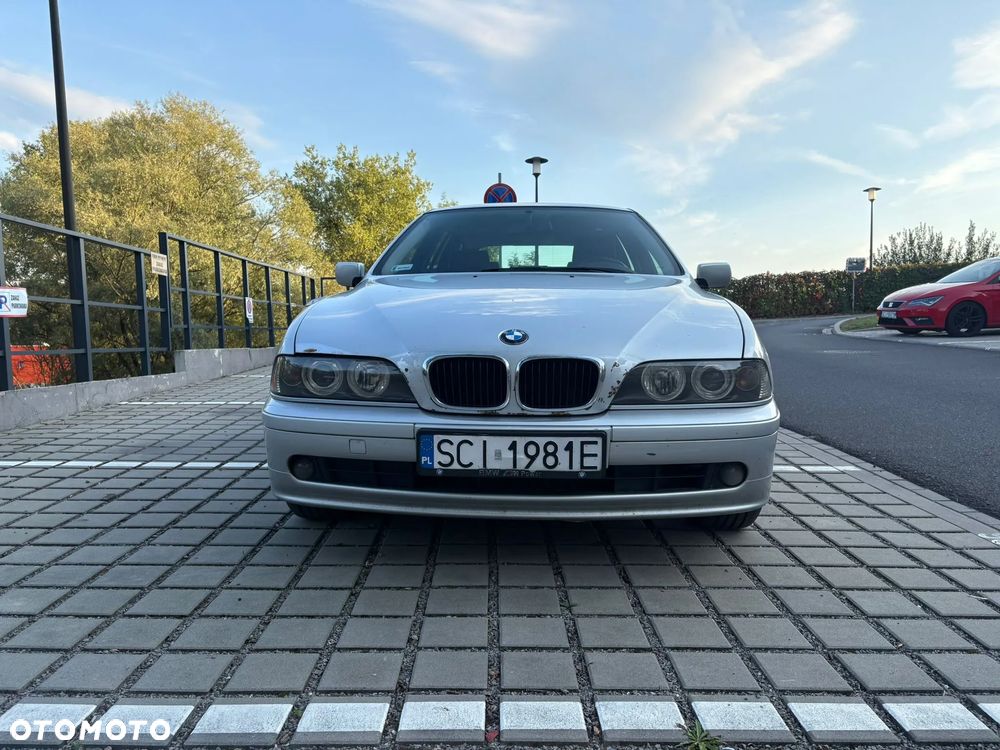 BMW Seria 5 520i - 8