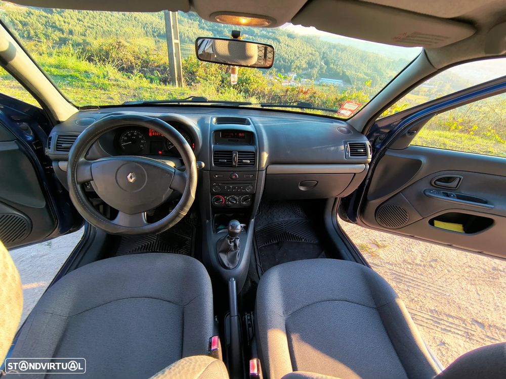 Renault Clio 1.5 dCi Confort Authentique - 8