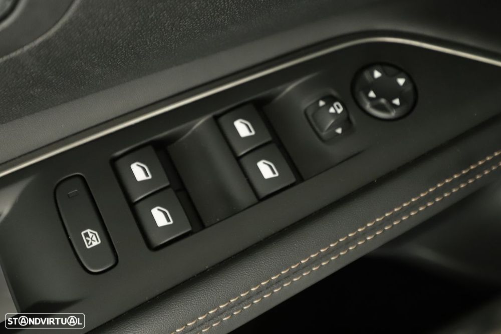 Peugeot 3008 1.2 PureTech GT EAT8 - 21