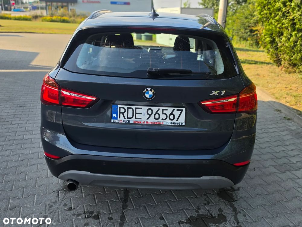 BMW X1 sDrive18i - 4