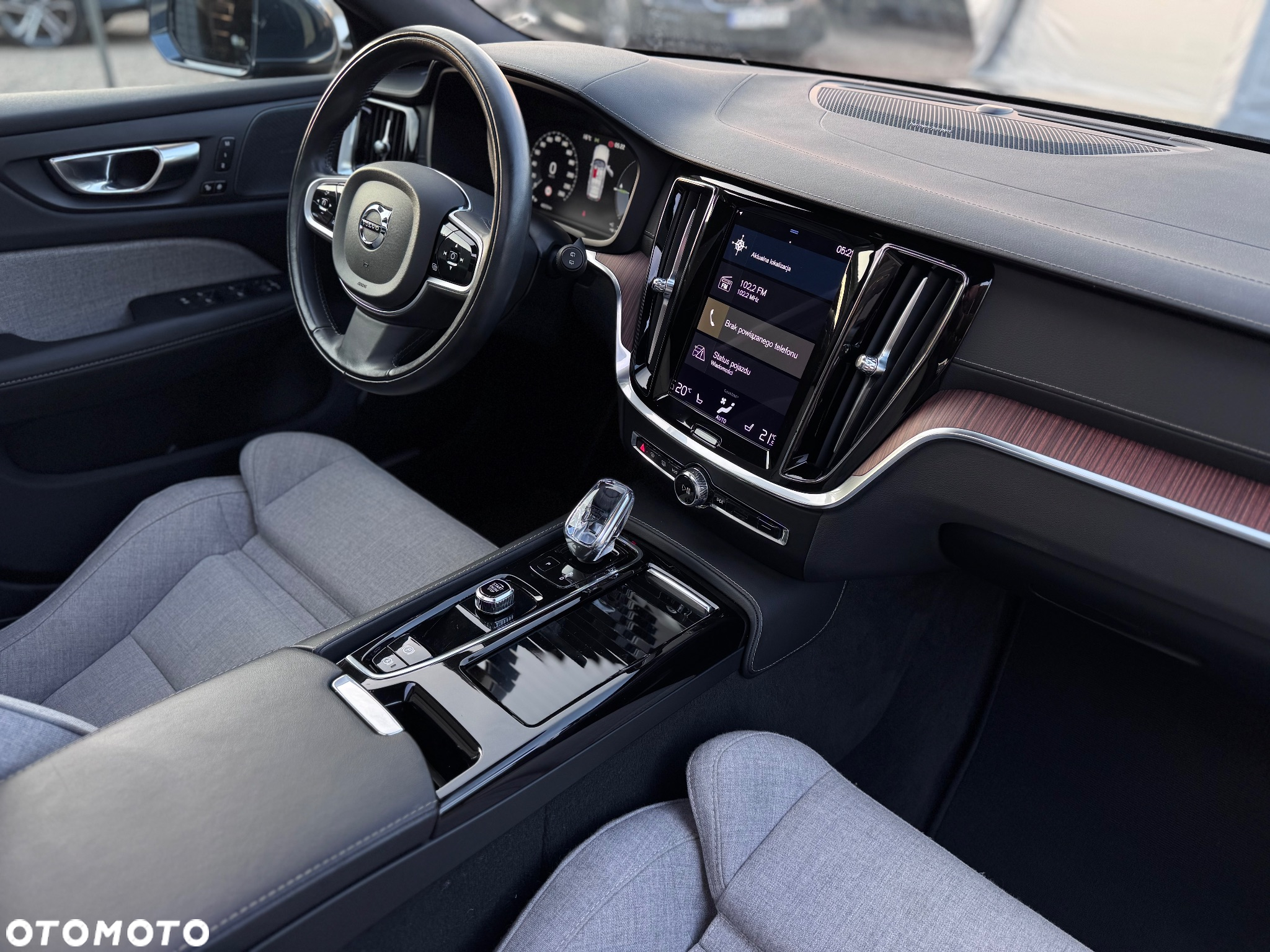 Volvo V60 T6 AWD Recharge Geartronic Inscription - 23