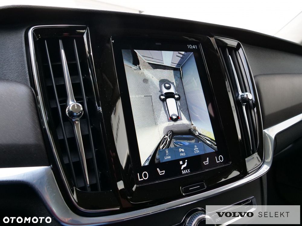 Volvo V90 Cross Country - 25