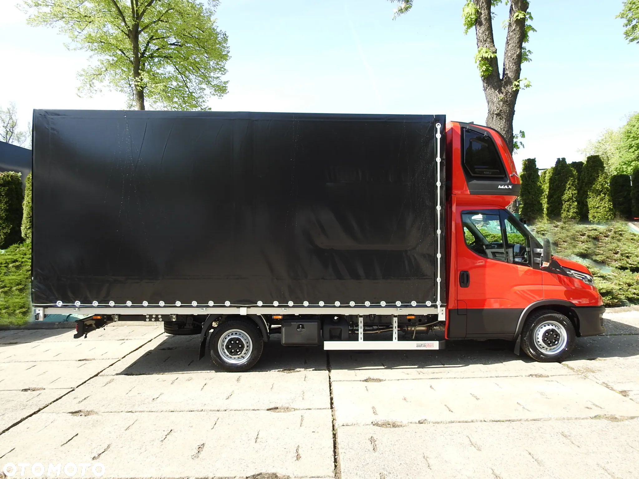 Iveco DAILY NOWY 35S18 CONNECT PLANDEKA 10 PALET WEBASTO KLIMATYZACJA TEMPOMAT NAWIGACJA LEDY ASO  180KM [ 500249 ] - 8