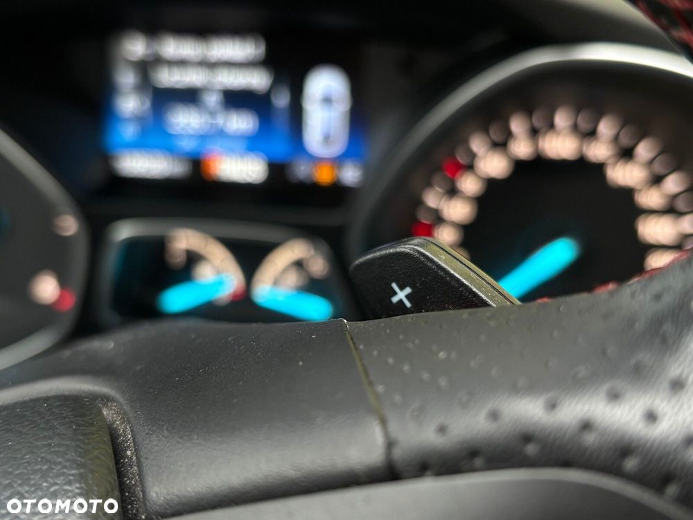 Ford Kuga 2.0 TDCi AWD ST-Line - 28