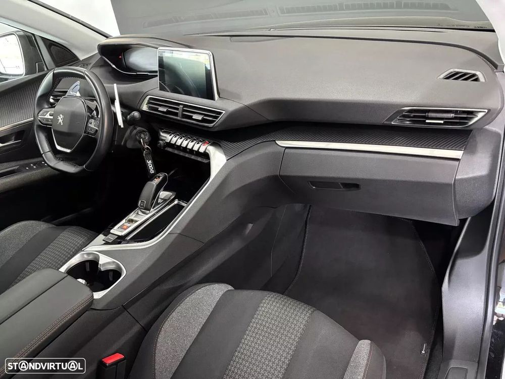 Peugeot 3008 - 11