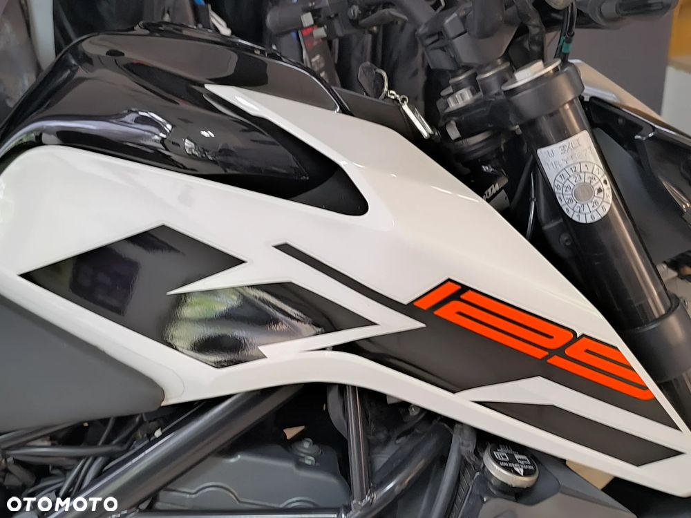KTM Duke 125 - 14