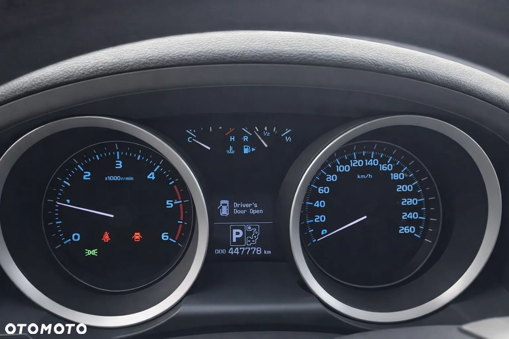 Toyota Land Cruiser LC 4.5 D-4D Prestige Platinium 7os - 3