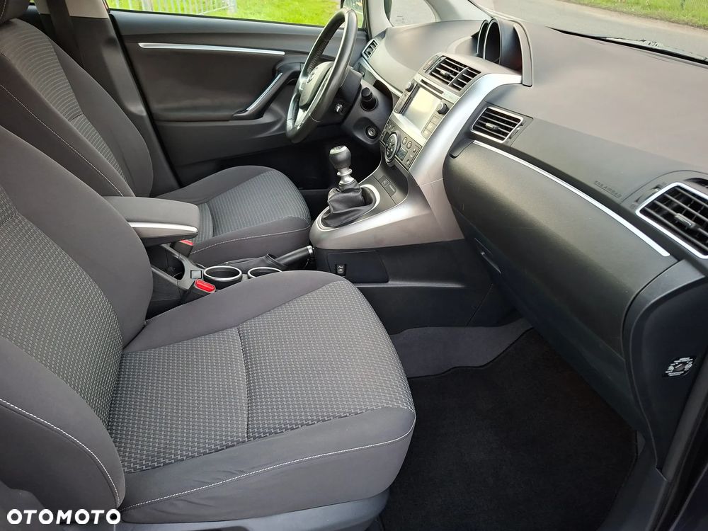 Toyota Verso - 16