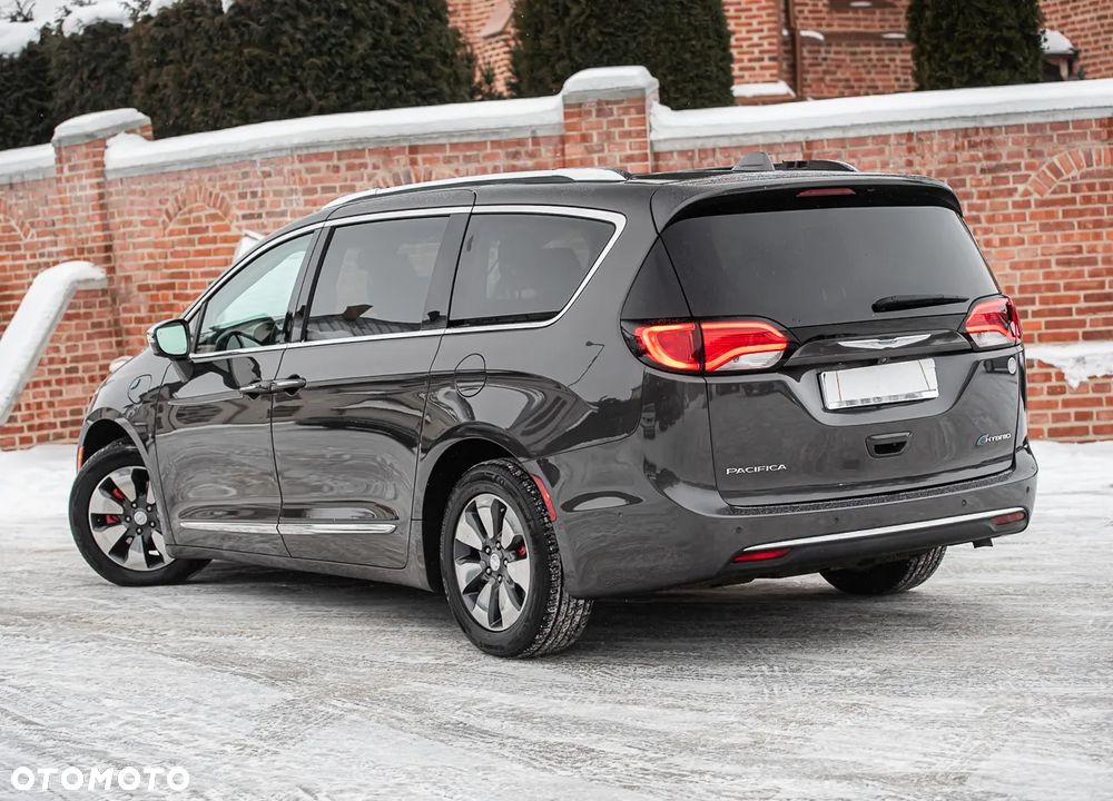 Chrysler Pacifica - 9