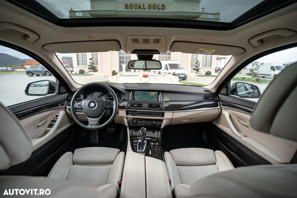 BMW Seria 5 530d xDrive - 25