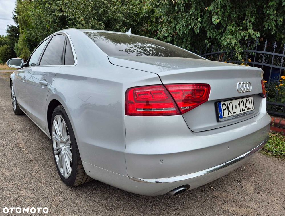 Audi A8 - 4