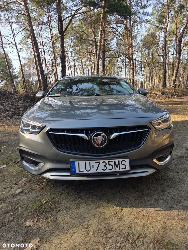 Opel Insignia - 1