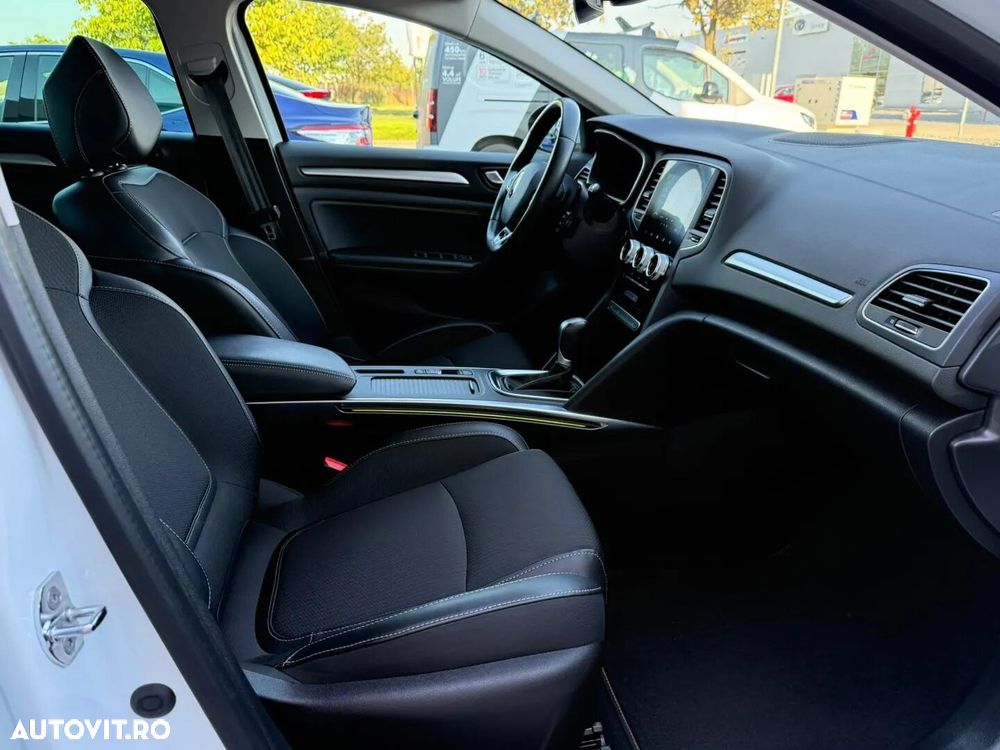 Renault Megane TCe 140 EDC GPF Intens - 18