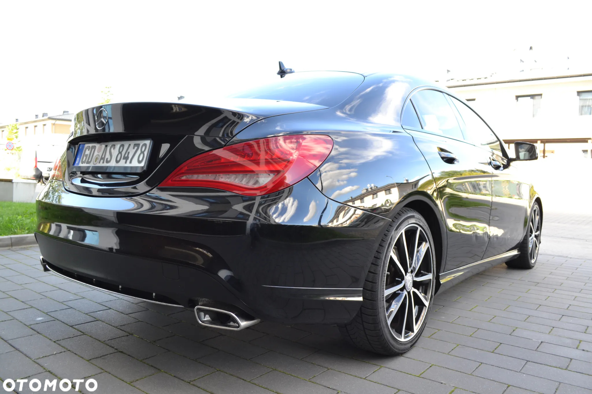 Mercedes-Benz CLA 200 7G-DCT AMG Line - 11