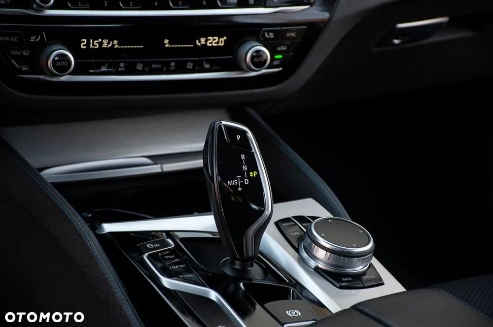BMW Seria 5 520d - 22