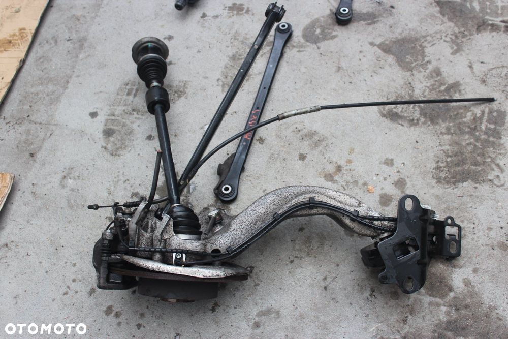 Zwrotnica Tylna Prawa Wahacze Mini Couuntryman r60 4x4 - 2