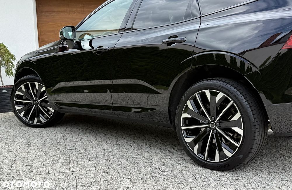 Volvo XC 60 B5 B AWD Plus Dark - 35