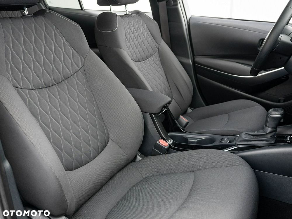 Toyota Corolla - 27