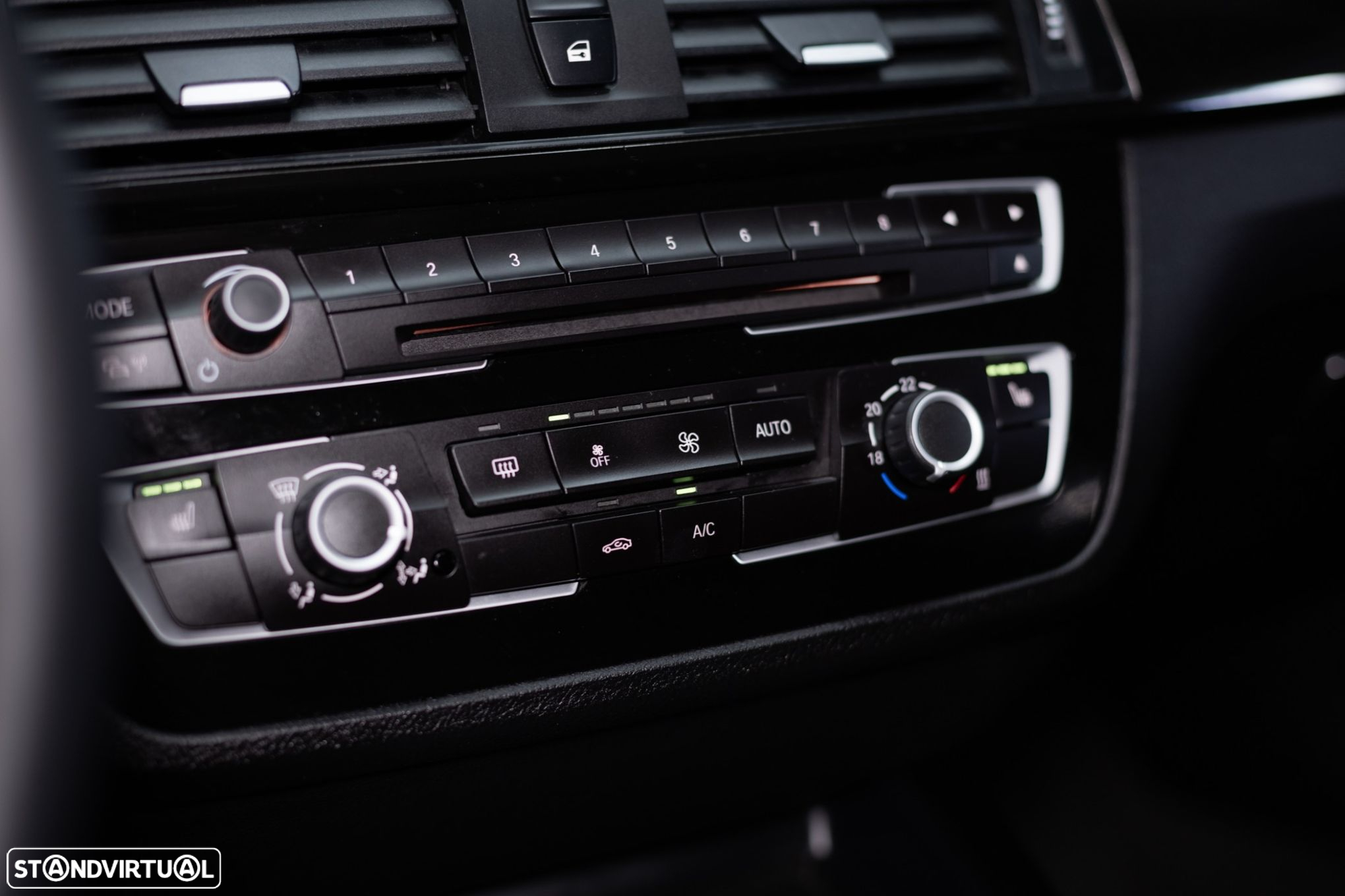 BMW 116 d Pack M - 29