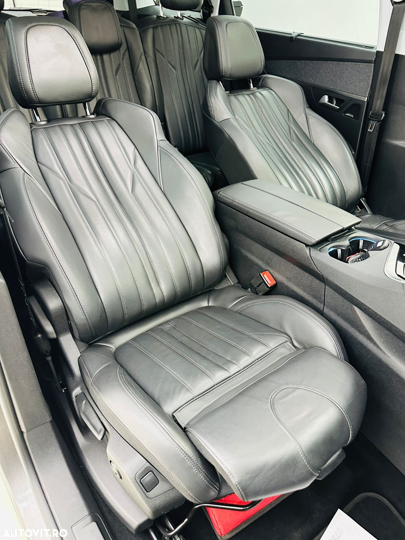 Peugeot 5008 - 31