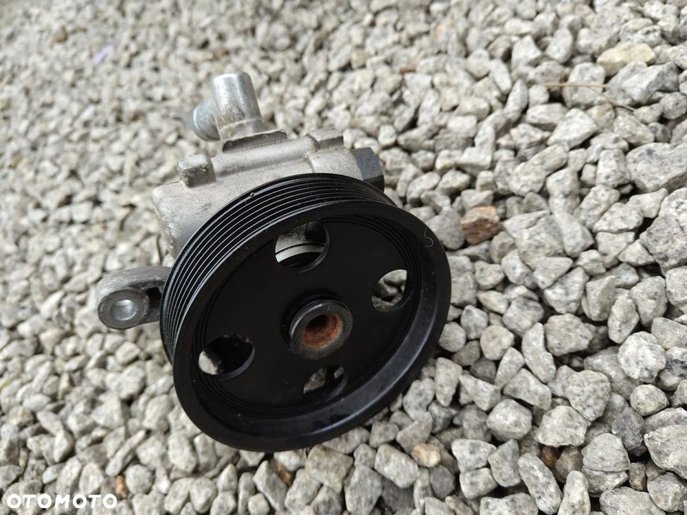 MERCEDES W203 W209 W211 W219 3.0 V6 CDI POMPA WSPOMAGANIA A0054660201 Meyle - 2