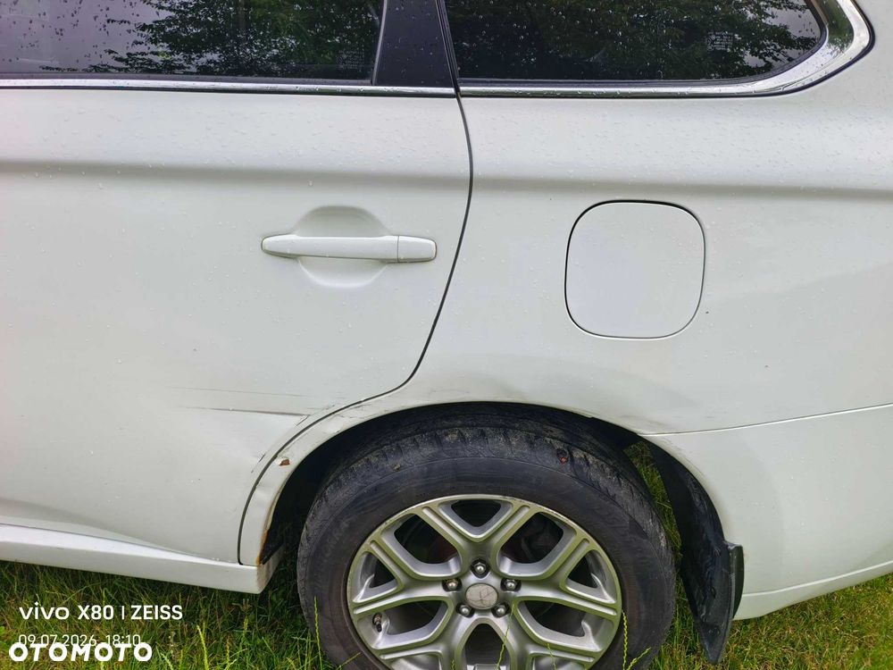 Mitsubishi Outlander - 3
