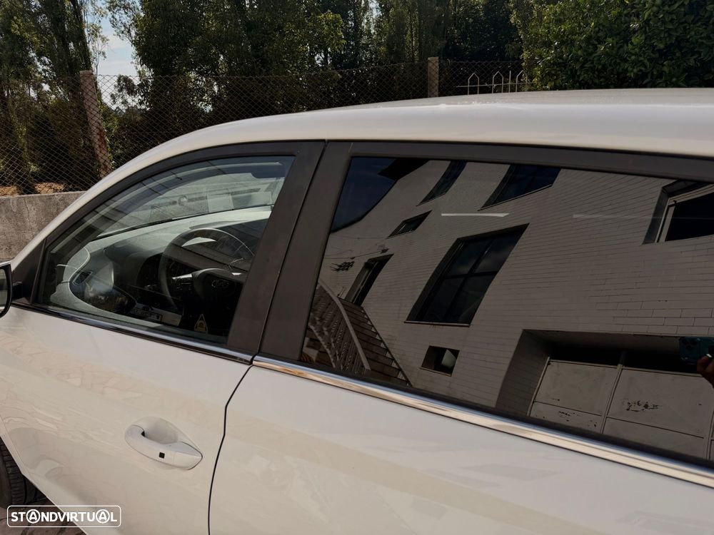 Hyundai i20 - 27