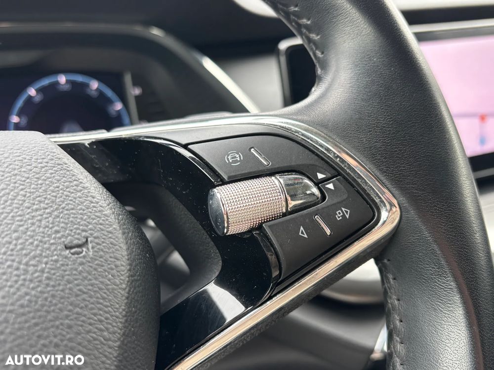 Skoda Octavia 2.0 TDI DSG Ambition - 24