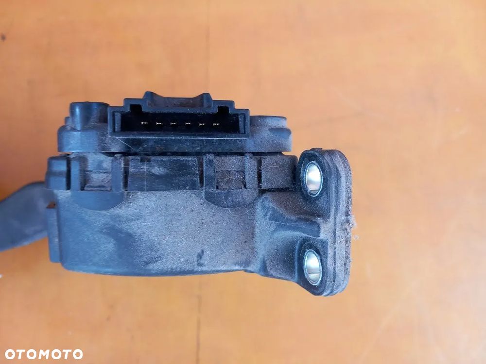 pedał gazu potencjometr vw transporter caravelle multivan t5 2.5 tdi 7h1721503d - 4
