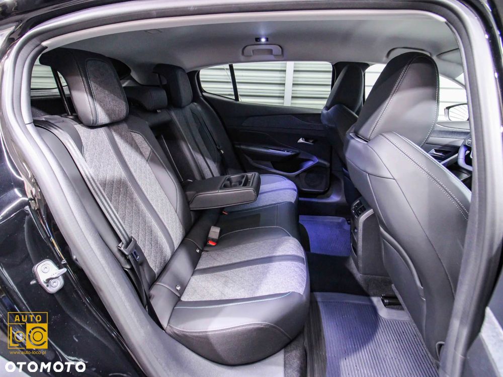 Peugeot 408 1.2 PureTech Allure Pack S&S EAT8 - 11