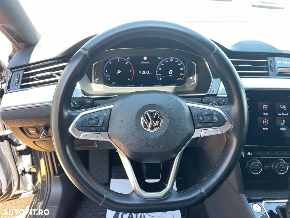 Volkswagen Passat 1.6 TDI SCR DSG Business - 38