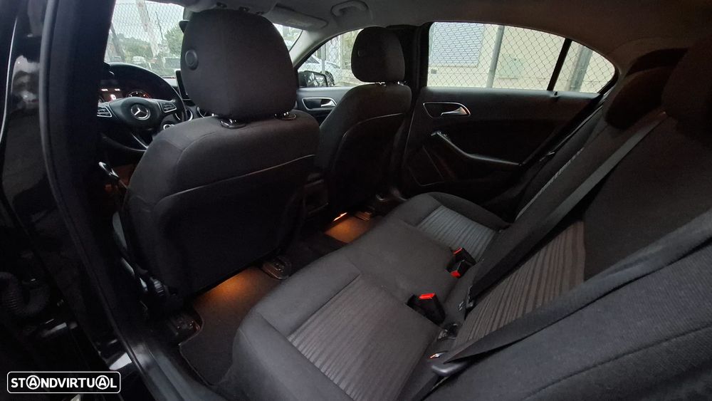 Mercedes-Benz A 180 CDI (BlueEFFICIENCY) Style - 28