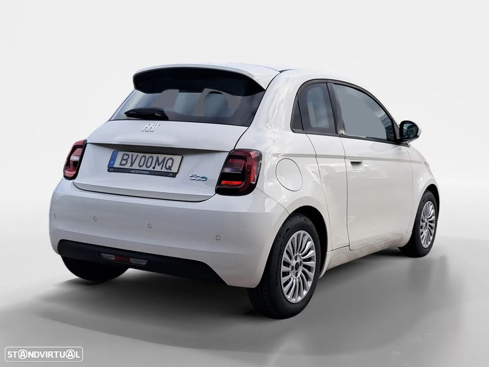 Fiat 500e 3 + 1 42 kWh (RED) - 6