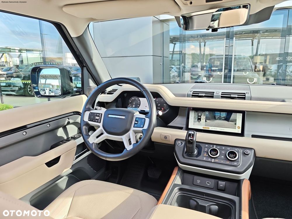 Land Rover Defender - 15