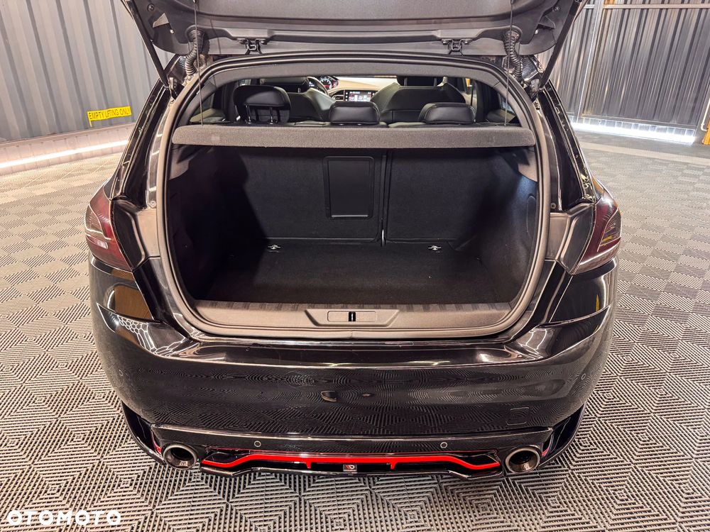 Peugeot 308 1.6 e-THP S&S GTi by Sport - 12