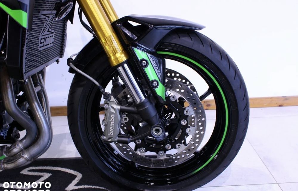 Kawasaki Z 900 - 24