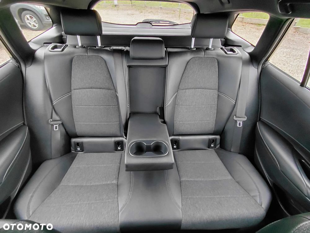 Toyota Corolla 2.0 Hybrid Comfort - 32