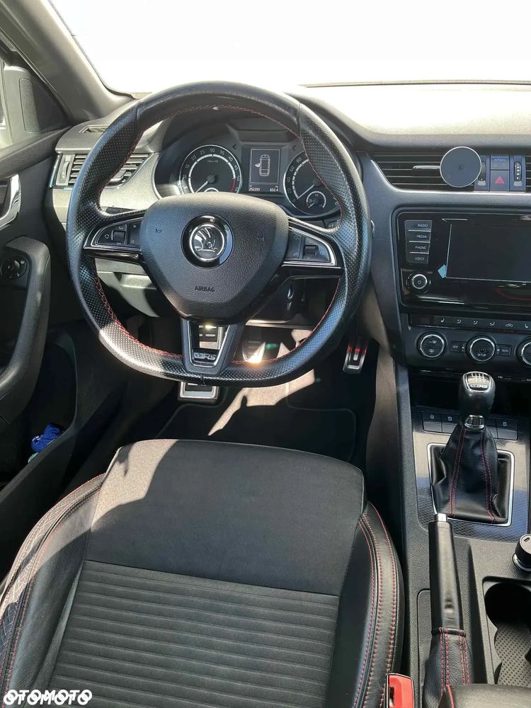Skoda Octavia 2.0 TDI RS - 7