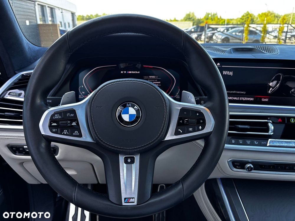 BMW X7 M50d sport - 28