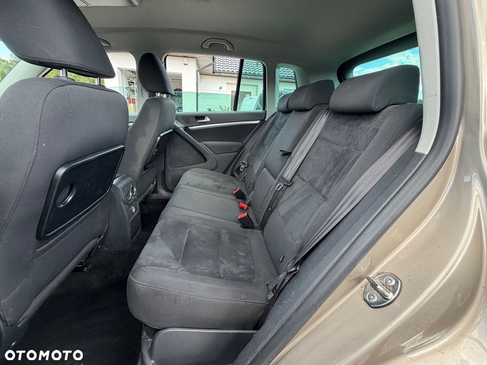 Volkswagen Tiguan 2.0 TDI DPF BlueMotion Technology Exclusive - 5