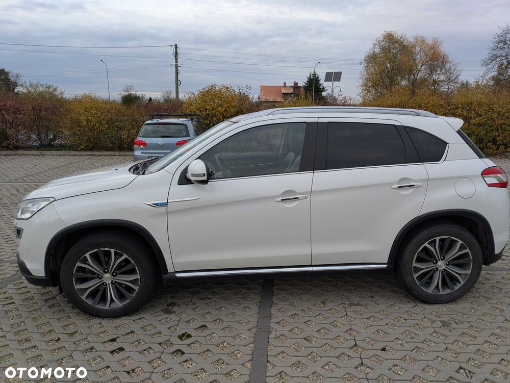 Peugeot 4008