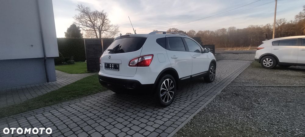 Nissan Qashqai 2.0 4 x 4 tekna - 2