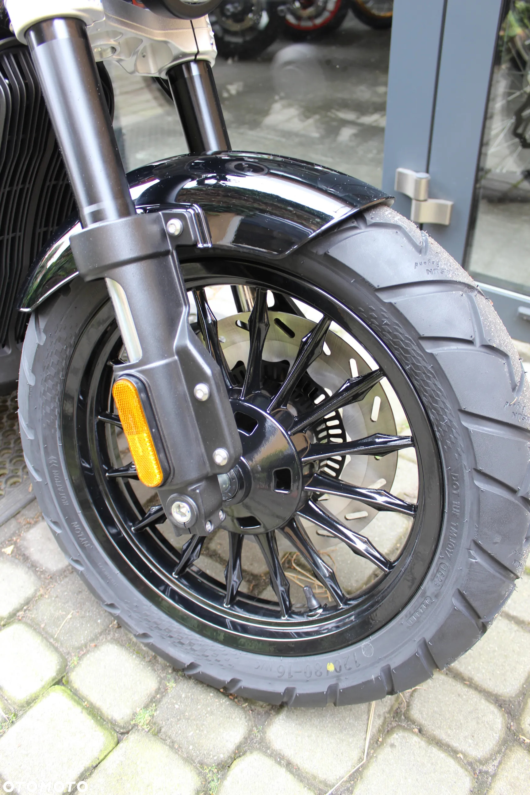 Benda Chinchilla 125 - 10