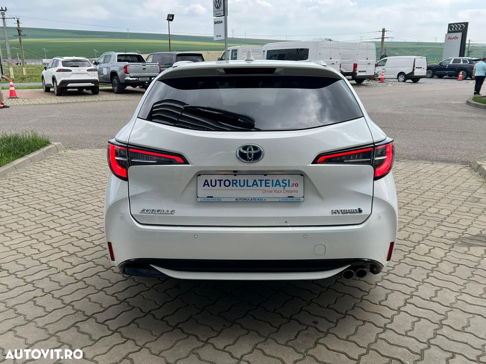 Toyota Corolla - 5