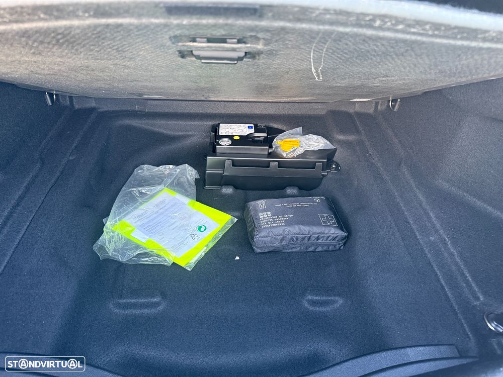 Mercedes-Benz CLA 200 CDI Urban - 24