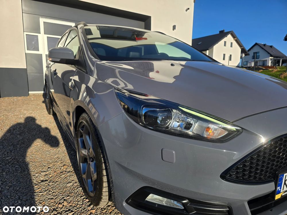 Ford Focus - 11