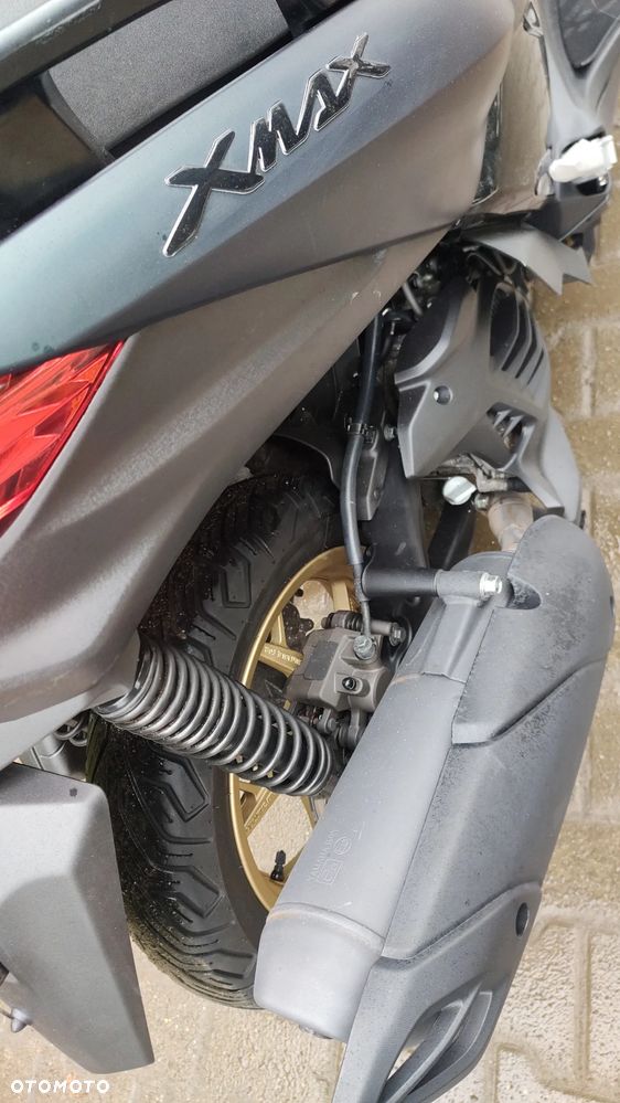 Yamaha X-max - 9